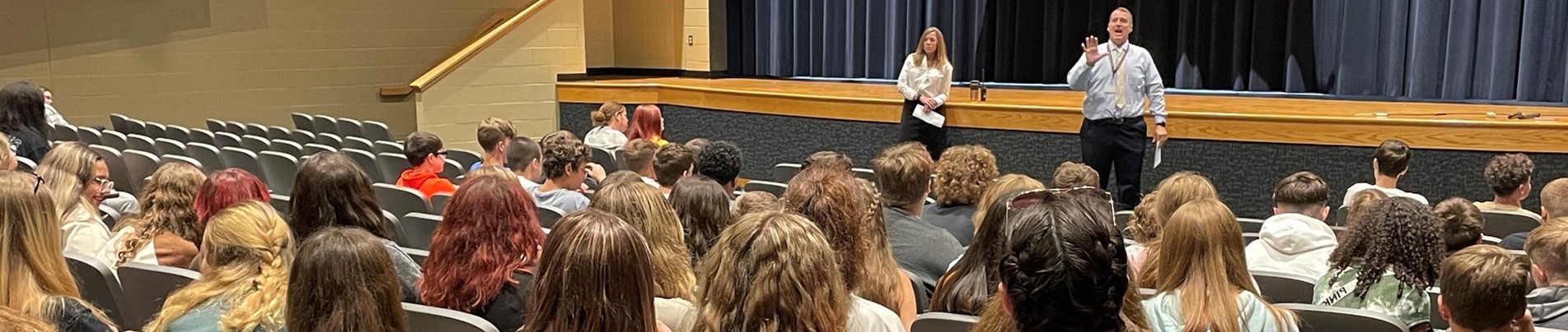 Principals address 8th graders about school expectations