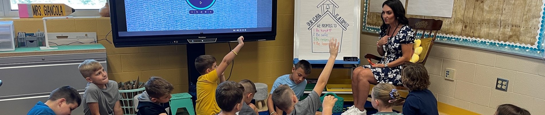 3rd graders discuss classroom expectations for the school year